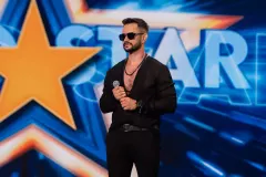 Kim jest Śpiewający Fryzjer z Disco Star