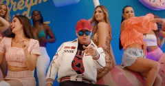 „Kiss me baby„ gorąca premiera od Skolima dostępna! To nowy hit?!