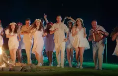 Klubowy Remix hitu „Zakochać się„ grupy Bayera hitem w sieci?! Co za brzmienie! 