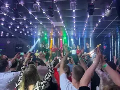 Kordian - niesamowite emocje, pełna energia i największe hity! Zobaczcie, co zrobił na swoim ostatnim koncercie!