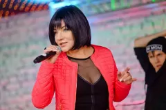 Królowa disco polo zmaga się ze śmiertelną chorobą! Poznaj historię Shazzy – najpopularniejszej wokalistki lat .90!