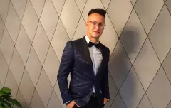 Kuba Urbański z Playboys – ile ma lat, czy ma żonę i dzieci? Poznaj lidera jednego z najpopularniejszych zespołów disco polo!

