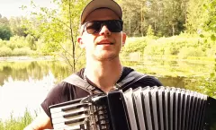 Lares wydał nowy singiel „Jeszcze Jeden Raz". Premiera disco polo już dostępna