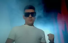 Loverboy i jego zimowy hit - „Lśnisz„ zdobywa YouTube!