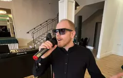 Maciek Roteiro odpowiada hejterowi, który od lat atakuje go za pseudonim sceniczny
