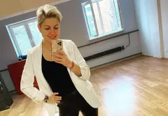 Magda Narożna(Piękni i Młodzi) w romantycznym objęciu ukochanego. Uwagę zwraca stanik u królowej disco polo!