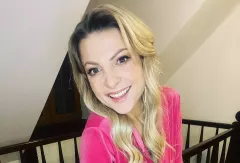 Magdalena Narożna Piękni i Młodzi w kusej piżamie - wokalistka disco polo zachwyca fanów swoją nową figurą
