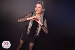 Co za zmiana! Magdalena Narożna zaszokowała nową fryzurą na koncercie! Fani disco polo przecierali oczy ze zdumienia?! 