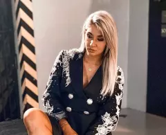 Wokalistka disco polo w rozpaczy?! Jej smutne zdjęcie trafiło do sieci! Gwiazda nie wygląda na szczęśliwą! 