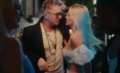 Markus P i piękna blondynka w nowym klipie. „Latino" rozpala parkiety