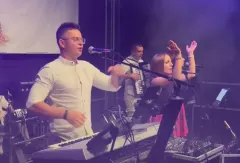 Massive porwał publiczność! Tak wygląda koncert zespołu na żywo