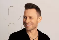Masters z nowym albumem „8” – Paweł Jasionowski prezentuje najnowszą płytę