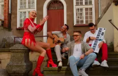 Mejk z letnim hitem! „Zabujana” to taneczna opowieść o miłości
