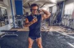 Metamorfoza Bartosza Jagielskiego! Gwiazdor disco polo zaskoczył wszystkich swoją przemianą! Schudł 40 kg!