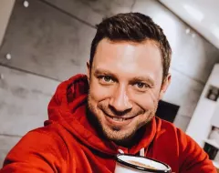 Miliony na koncie Pawła Jasionowskiego! Wokalista disco polo stawia poprzeczkę coraz wyżej. Jest najlepszy?