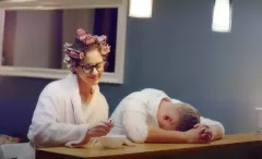 Młody gwiazdor disco polo zaskoczył nową premierą w stylu folk! Utwór ”Po co mi to było” podbije listy przebojów?!