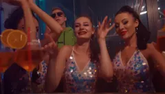 Młody wokalista disco polo zaskakuje energiczną premierą! Zobaczcie nowość od Woners pt. „Tabaluga„!