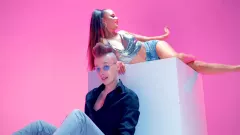 Mocne wejście do disco polo. Kacper Raduchowski debiutuje singlem „Ja to mam styl"