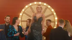 Monika Chwajoł - Bal u Heńka - gorąca premiera! Delikatna zmiana stylu zaskakuje!