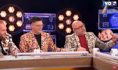 Afera po programie z grupą Piękni i Młodzi! Na wizji spalono podobiznę Dawida Narożnego! Co na to wokalista?! Fani wściekli 