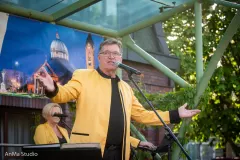 Najlepszy wokalista disco polo? Sławomir Świerzyński zespołu Bayer Full zachwyca wykonaniem utworu „Wszyscy Polacy„