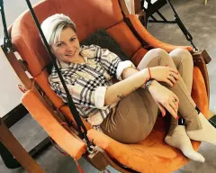 Królowa disco polo kusi obłędnym dekoltem! Magdalena Narożna (Piękni i Młodzi) wróciła na scenę!