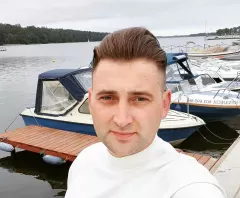 Internauci zachwyceni najnowszym albumem popularnego gwiazdora disco polo! Krążek jest już dostępny w sieci!