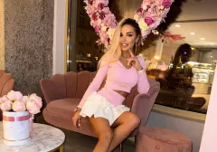 Nicki Queen rozgrzewa sieć! Zobaczcie jej piękne długie nogi! Co za figura!