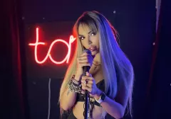 Nie do poznania! Zobacz, jak gwiazda disco polo przeszła spektakularną metamorfozę po „Love Island„!