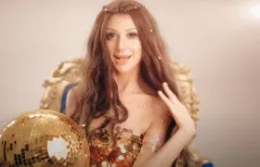 „Nie mów do mnie kochanie„ - odkryj najnowszy hit uroczej wokalistki disco polo! Twoja Dama z nowością!