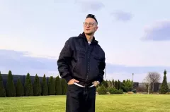 Nie scena, a rodzina. Gwiazdor disco polo Kuba Urbański z Playboys pokazał zdjęcie z córkami