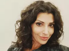 Nowa wokalistka zespołu Top Girls zachwyca odsłoniętym biustem! Gorący widok gwiazdy disco polo rozpalił zmysły fanów! 