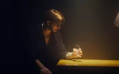 Nowa klubowa wersja hitu ”Madmuazel” od Łobuzów od Disco Frisco, już podbija parkiety! Posłuchaj tej gorącej premiery