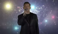 Nowa wersja hitu pt. „Przez twe oczy zielone„. Przebój Zenona Martyniuka odświeżony!