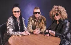 Nowość! Angelika Gramont, Robson W i Beata Muzal w utworze „Gdy Gasną Światła”