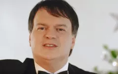Nowość od legendarnego artysty disco polo! Czy romantyczna produkcja podbije muzyczny rynek?