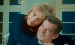 Nowość od Zenona Martyniuka pt. „Będę zawsze tam gdzie Ty„. W klipie wystąpiła Danuta Martyniuka - żona króla disco polo.