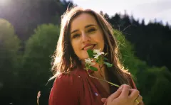 Nowość od zespołu Heca! ”Uśmiechem do mnie mów” to muzyczna świeżość