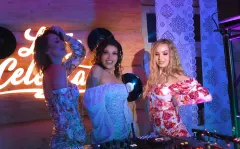 Nowość Top Girls pt. ”Rumieńce” ponownie dostępna! Cudowne wokalistki oczarują tą nowością świat disco polo?!