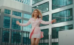 Nowość w disco polo! Żaneta Chmielewska prezentuje utwór ”Daj mi znak” – fani są zachwyceni