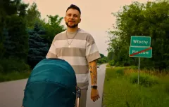 Nowy hit Menelaos! Sprawdź, jakie tajemnice kryje „Foch„ – zaskakująca premiera w stylu NEW AGE POLO!