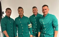 Nowy look zespołu Weekend: Zielone kombinezony, które robią furorę!