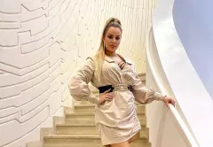 Ogromny dekolt uwielbianej wokalistki! Paula Karpowicz Topky zachwyciła odważną stylizacją! 