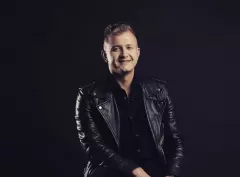 Opadną Wam szczęki! Dawid Narożny zrobił coś niesamowitego. Gwiazdor disco polo zachwycił internautów!
