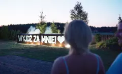 Oświadczyny w teledysku disco polo?! Nowa propozycja od zespołu LUZAK! LUBIĘ, LUBIĘ...