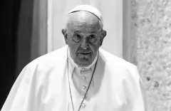 Papież Franciszek nie żyje! Branża disco polo pogrążyła się w smutku. Gwiazdy żegnają papieża Franciszka