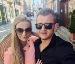 Partnerka Dawida Narożnego pokazała zaręczynowy pierścionek! JEST OGROMNY! Każda kobieta chciałaby taki mieć na swoim palcu! 