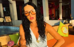 Paulina Basa rozebrała się na plaży. Nowy teledysk „Chyba bolą cię nogi" bije rekordy oglądalności