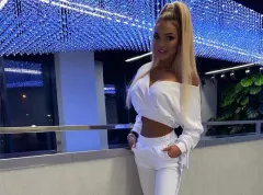 Perfekcyjne ciało?! Wokalistka disco polo znakomicie podkreśliła swoją idealną figurę! 
