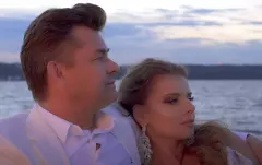 Piękna kobieta u boku Zenona Martyniuka! Genialna nowość od króla disco polo już w sieci! Utwór pt. ”Classy Girl” zdeklasuje konkurencję?
